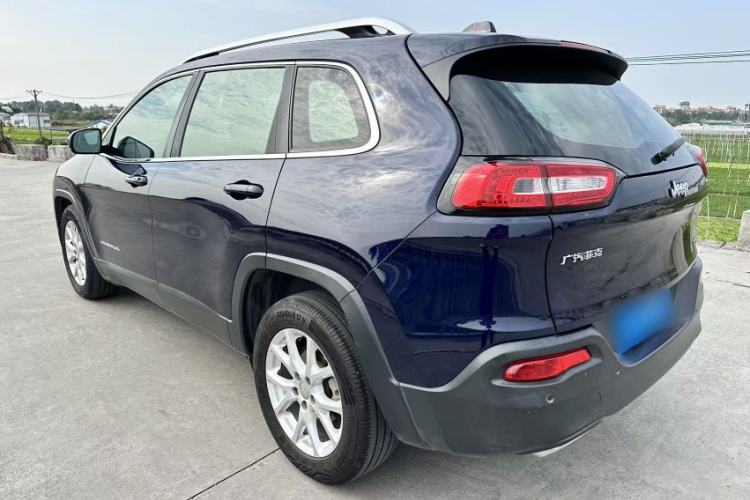 Used  Cherokee 2016 2.4L Leading Edition
