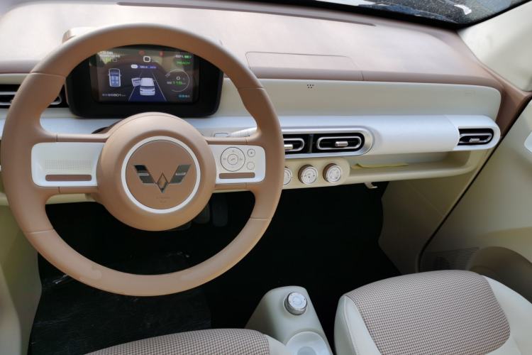 Used Wuling Hongguang MINIEV 2024 3rd Generation 215km Youth Edition
