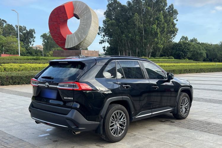 Used Toyota Wildlander 2024 2.0L CVT Two-Wheel Drive Luxury PLUS Edition
