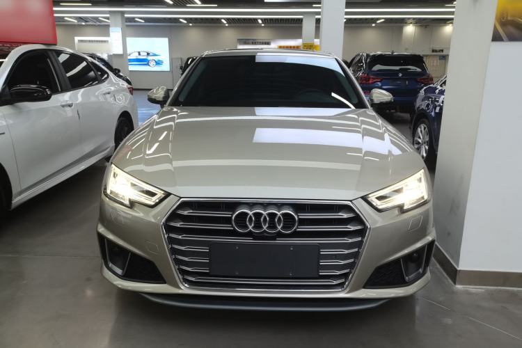 Used Audi A4L 2019 40 TFSI Fashion Edition China VI Emission Standard
