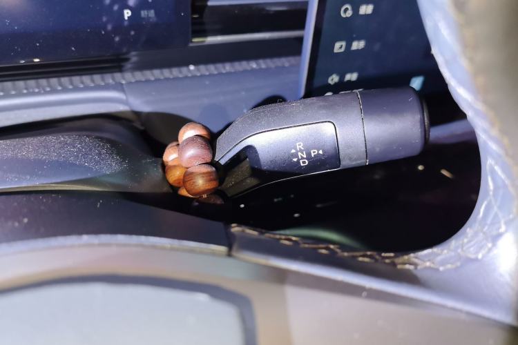 Used  E5 2024 440km Launch Edition
