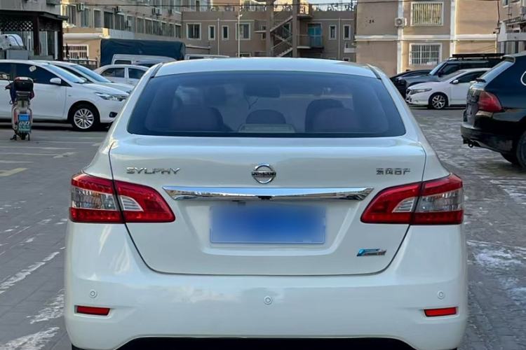 Used Nissan Sylphy 2014 1.6XV CVT Deluxe Edition
