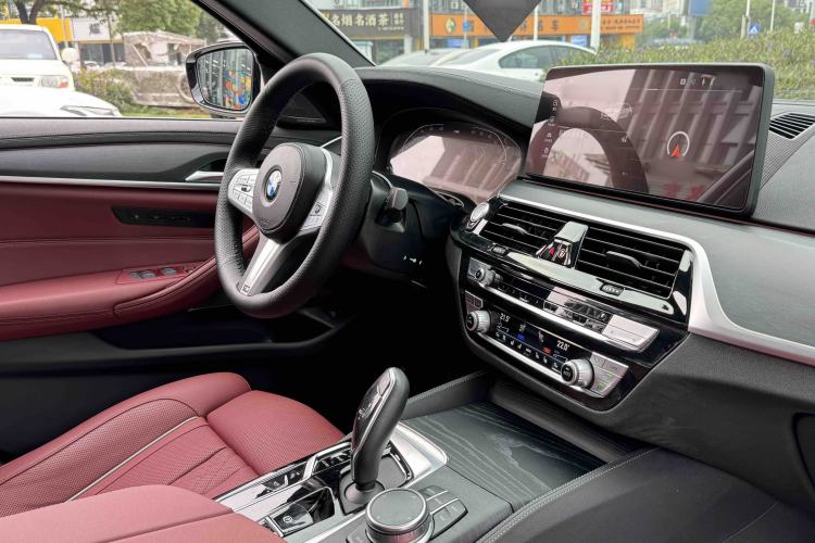 Used BMW 5 Series 2023 530Li Luxury Edition M Sport Package
