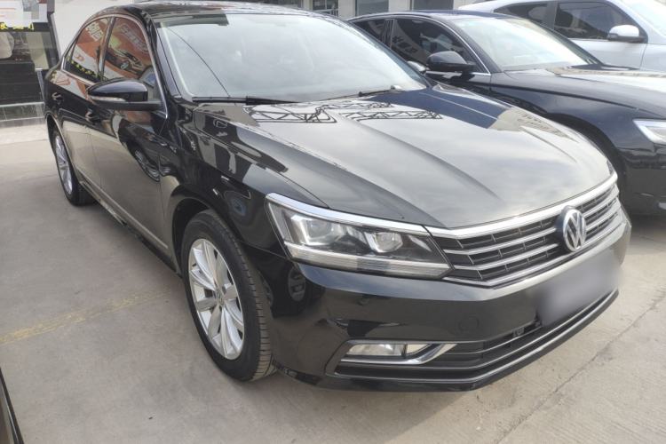 Used Volkswagen Passat 2017 330TSI DSG Luxury Edition
