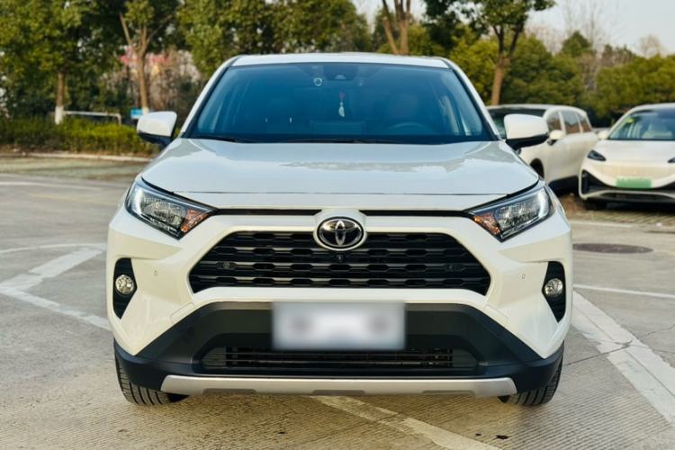 Used Toyota RAV4 2022 2.0L CVT Two-Wheel Drive Fashion Plus Edition
