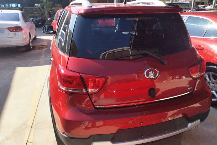 Used Great Wall M4 2014 1.5L manual Comfort trim level

