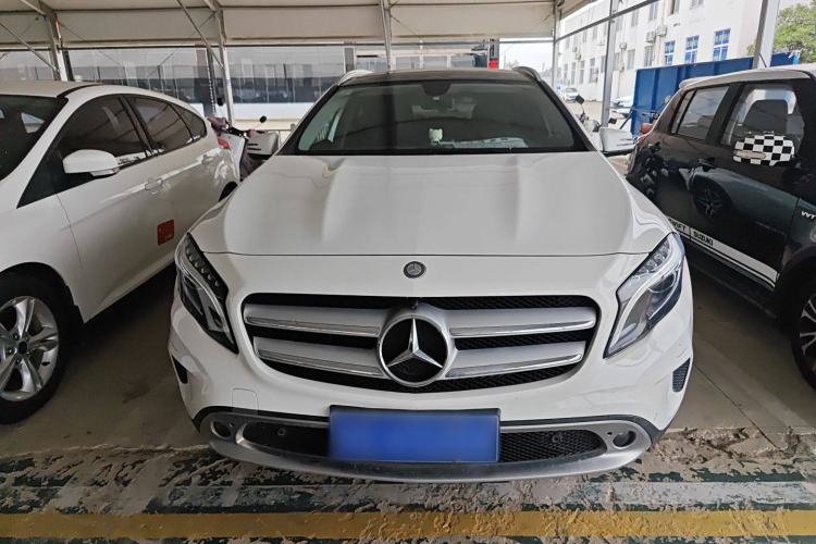 Used Mercedes-Benz GLA 2015 GLA 200 Fashion Model
