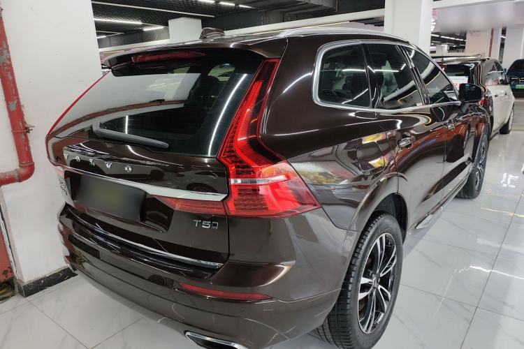 Used Volvo XC60 2019 T5 4x4 Zhiyuan Edition China VI Standard
