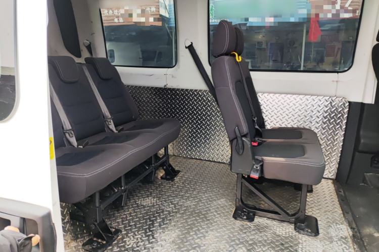 Used Iveco Eurocargo 2021 2.0T Manual Super Rui Long Wheelbase Short Overhang High Roof Side-Sliding Door F1A