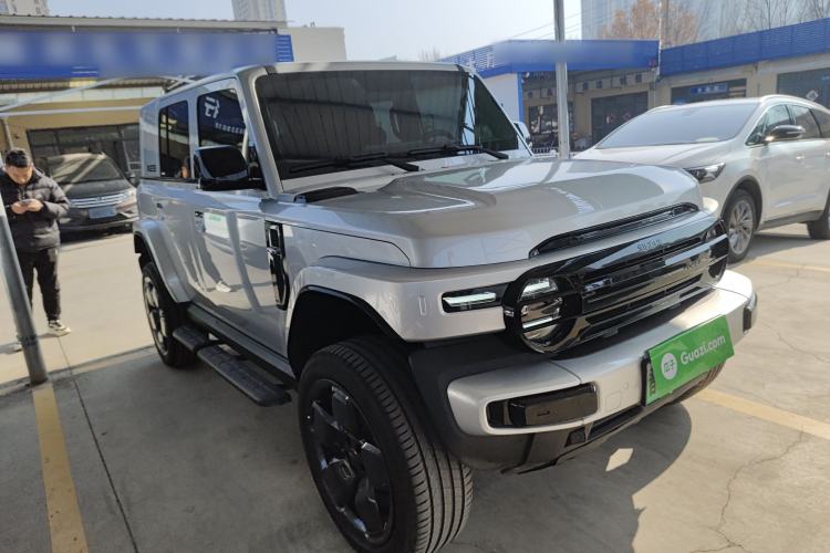 Used  V23 2025 501 Four-Wheel Drive Advanced Version
