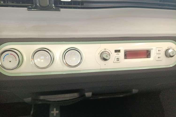 Used Wuling Hongguang MINIEV 2021 Macaron Premium Model – Lithium Iron Phosphate
