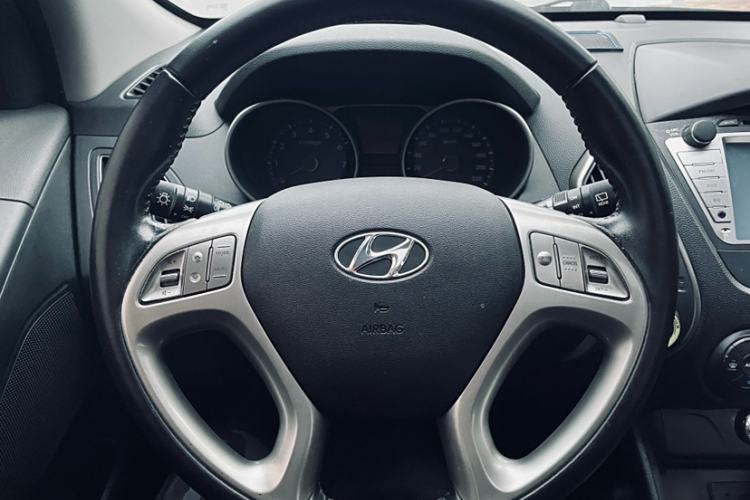 Used Hyundai ix35 2013 2.0L Automatic Two-Wheel Drive Smart GLS China V Standard
