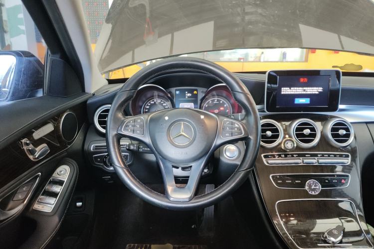 Used Mercedes-Benz C-Class 2015 C 200 L