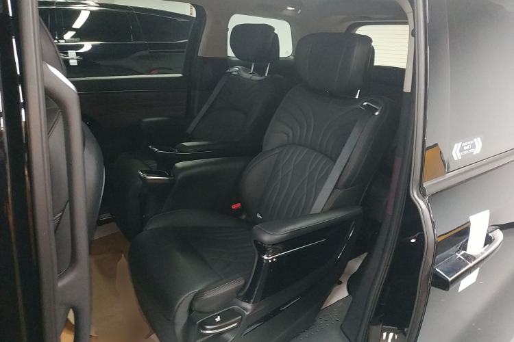 Used GAC Trumpchi M8 2024 Master Series 400T Prestige Edition
