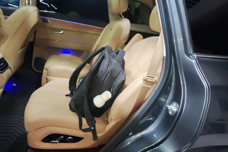 Used Hima AITO M7 2024 1.5T Rear-Drive Plus Version 6 Seats