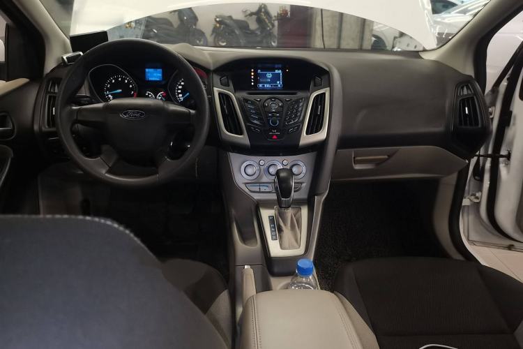 Used Ford Focus 2012 Sedan 1.6L Automatic Comfort Model
