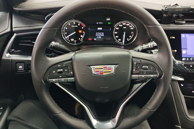 Used Cadillac XT6 2022 2.0T Six-Seater Two-Wheel-Drive Luxury Version
