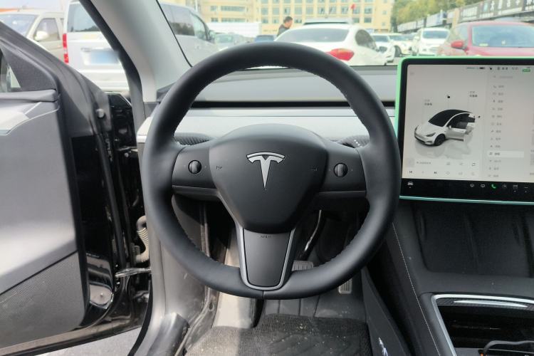 Used Tesla Model Y 2023 Rear-Wheel-Drive Version