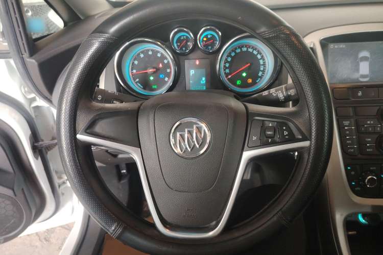 Used Buick GT 2014 XT 1.6L Automatic Fashion Edition
