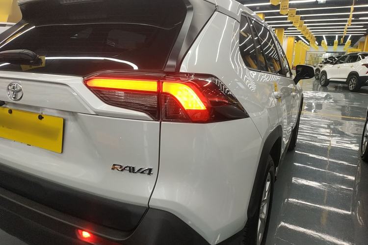 Used Toyota RAV4 2023 2.0L CVT Two-Wheel Drive Urban Edition
