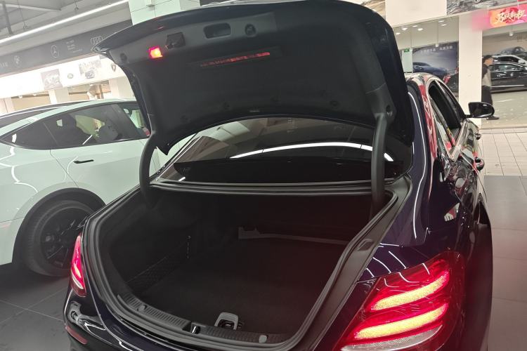 Used Mercedes-Benz E-Class 2016 E 200 L Sport Edition
