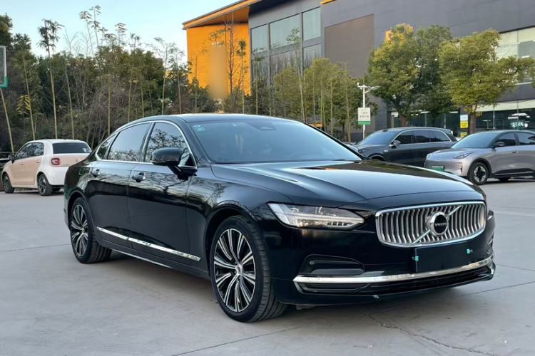 Used Volvo S90 2023 B5 Zhiyuan Luxury Edition
