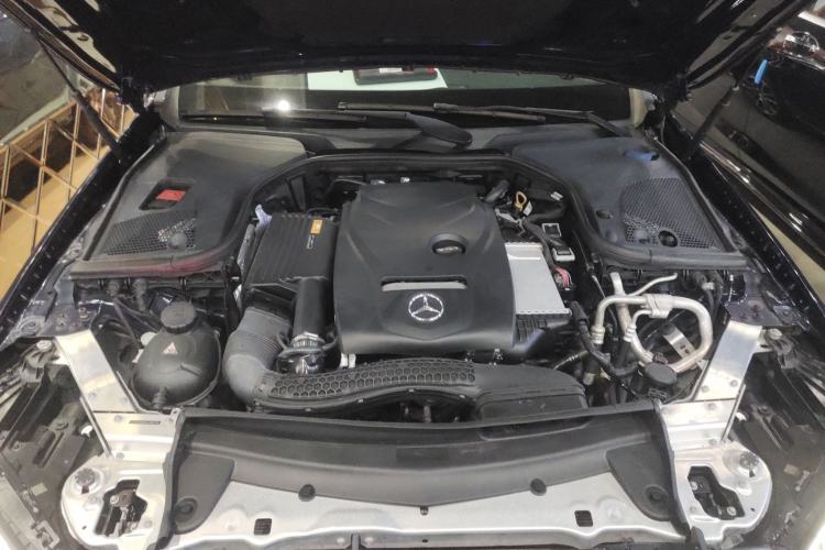 Used Mercedes-Benz E-Class 2016 E 300 L Stylish Model
