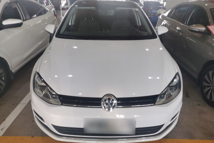 Used Volkswagen Golf 2016 230TSI Automatic Comfort Version
