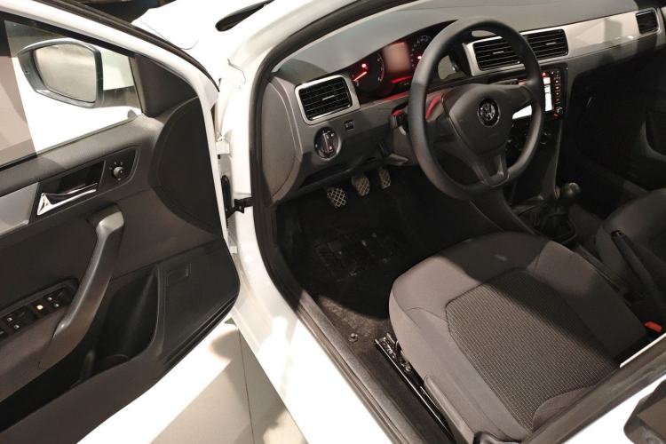 Used Volkswagen Santana 2015 HaoNa 1.6L Manual Fashion Edition
