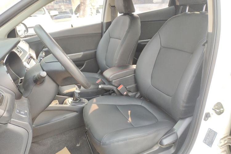 Used Kia K2 2015 Sedan 1.4L MT GLS
