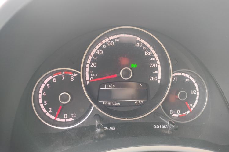 Used Volkswagen Beetle 2015 180TSI model
