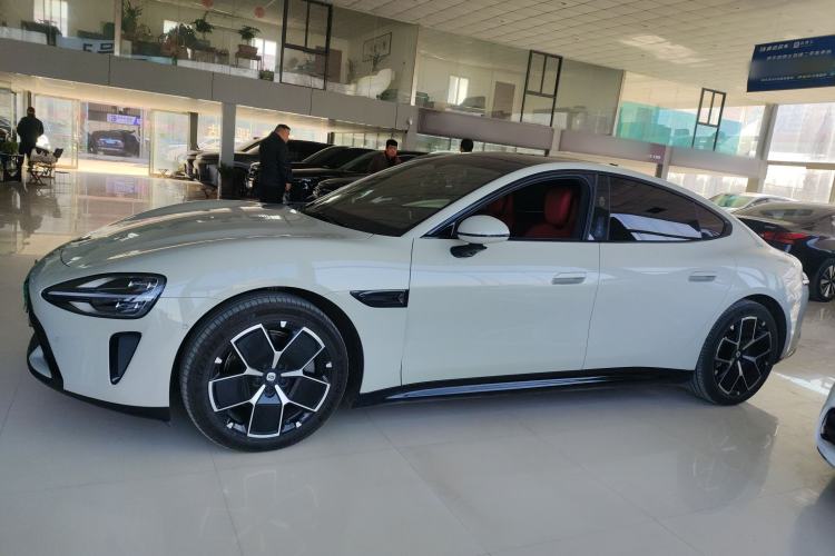 Used  SU7 2024 Rear-Drive Long-Range Intelligent Driving Version
