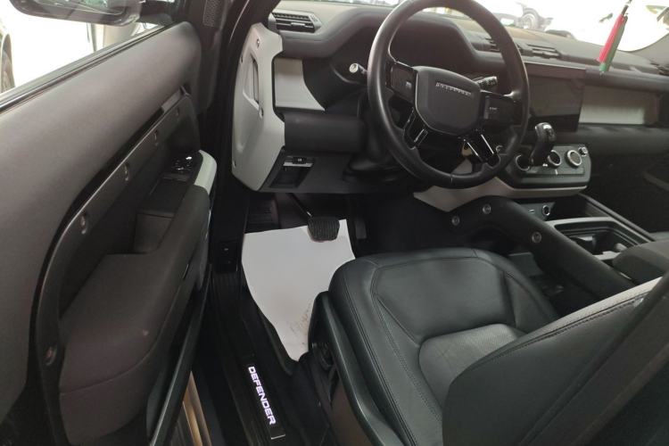 Used Land Rover Defender 2023 90 3.0T P400 XS
