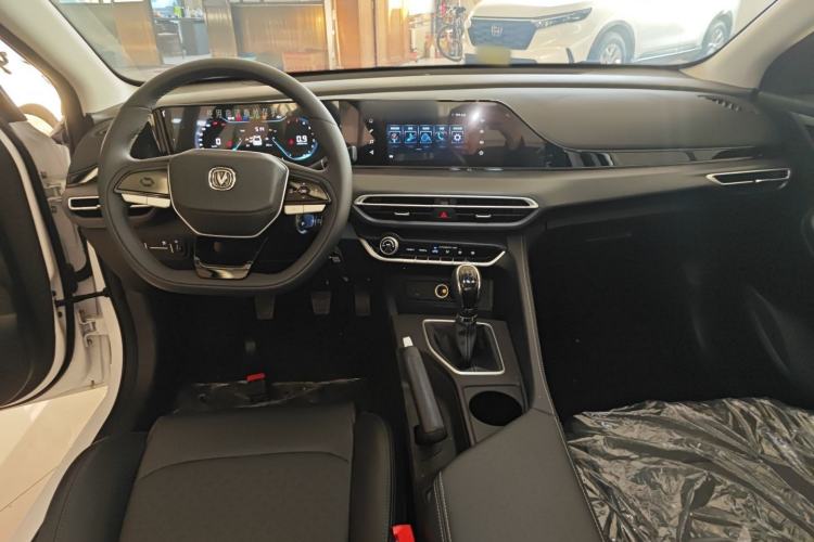 Used Changan Eado 2025 PLUS 1.5L Manual Luxury Edition
