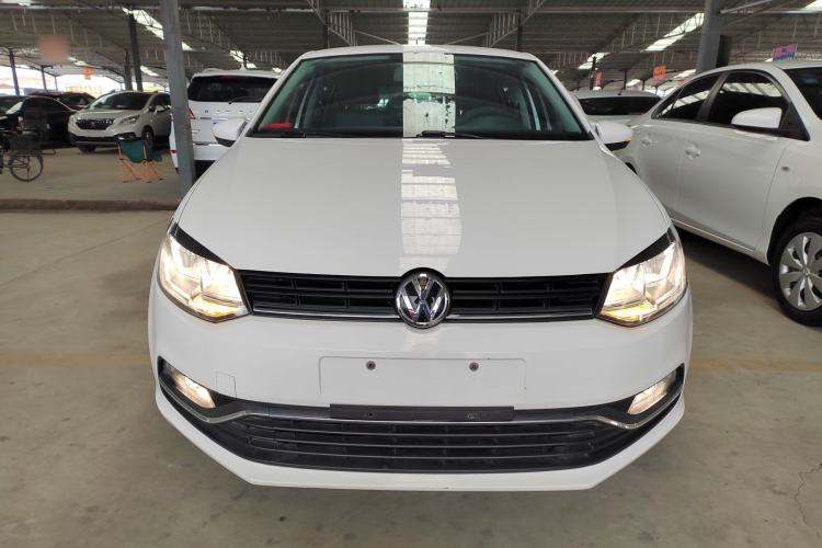 Used Volkswagen Polo 2016 1.6L Automatic Comfort Model
