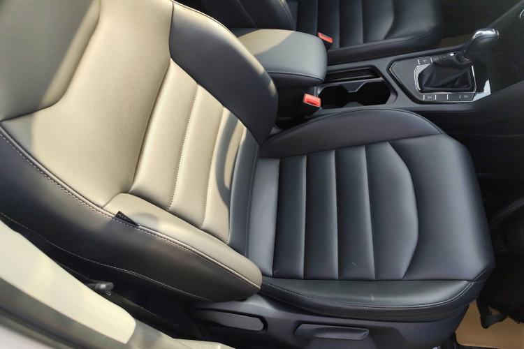 Used Volkswagen Tharu 2019 330TSI Four-Wheel Drive Luxury Edition China VI Standard
