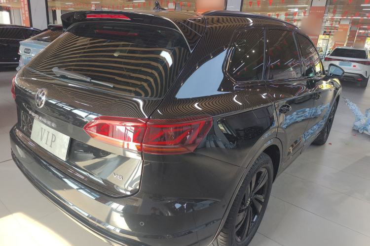 Used Volkswagen Touareg 2023 3.0 TSI Luxury Edition Obsidian Black Sport Package
