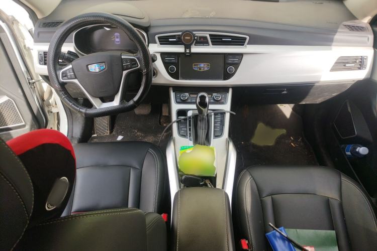 Used Geely Auto Emgrand X7 Sport 2018 1.8TD Automatic Two-Wheel Drive Smart Connect 4G Internet Edition
