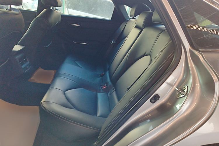 Used Toyota Avalon 2019 2.0L Ambition Edition China VI
