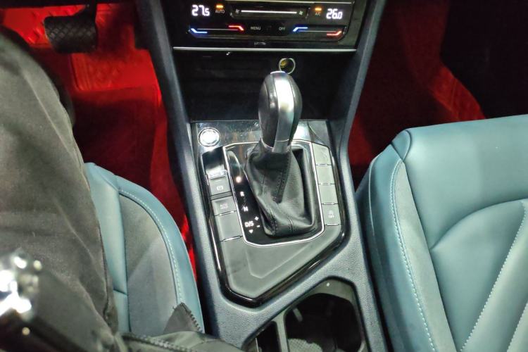 Used Volkswagen Tharu 2023 300TSI Two-Wheel-Drive Moonlight Edition
