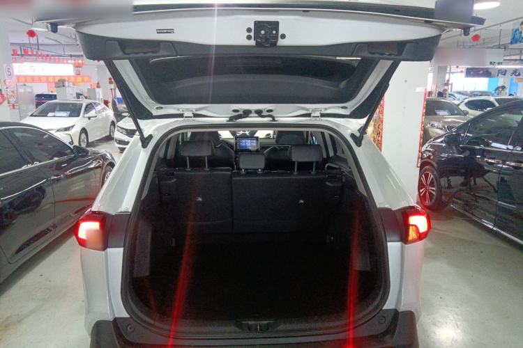 Used Toyota RAV4 2022 Dual-Engine 2.5L E-CVT Four-Wheel Drive Elite Plus Edition
