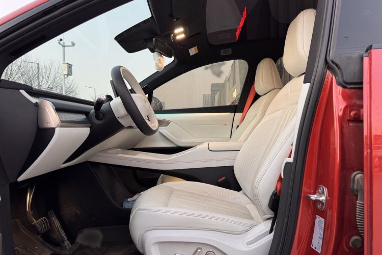 Used ONVO L60 2024 60 kWh All-Wheel Drive
