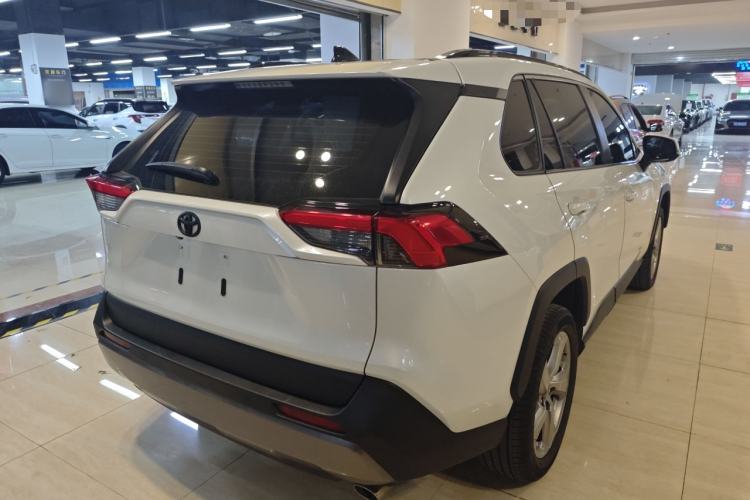 Used Toyota RAV4 2022 2.0L CVT Two-Wheel Drive Fashion Plus Edition
