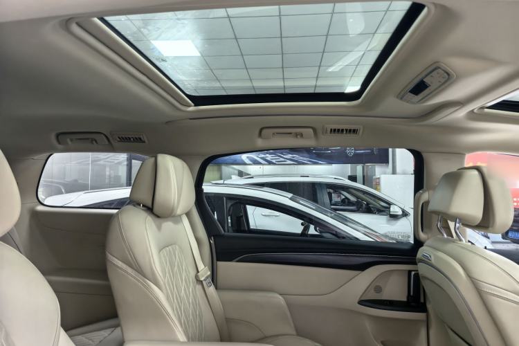 Used Buick GL8 2022 ES Landtrek 653T Flagship Model
