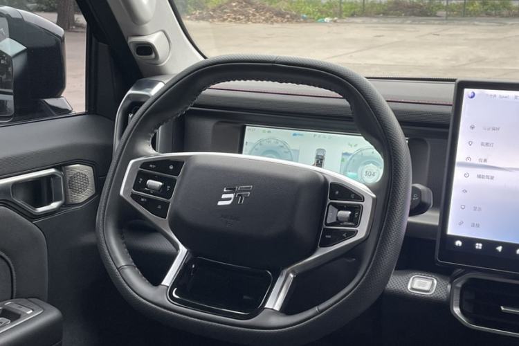 Used Jetour Traveler 2023 2.0T All-Wheel-Drive CrossPRO
