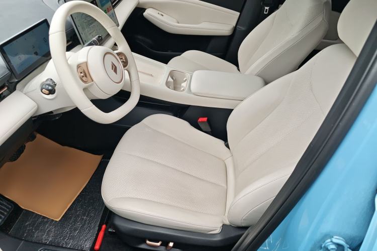 Used Baojun Yunhai 2024 600km Pure Electric Version
