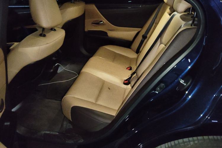 Used Lexus ES 2020 200 Excellence Edition