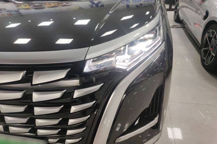 Used Denza D9 2022 DM-i 970 Four-Wheel Drive Prestige Model