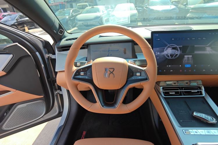 Used BYD Han L 2025 DM-i 200KM LiDAR Luxury Model
