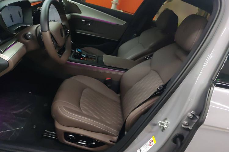 Used BYD Han 2025 DM-i Smart Drive 125KM Prestige Model
